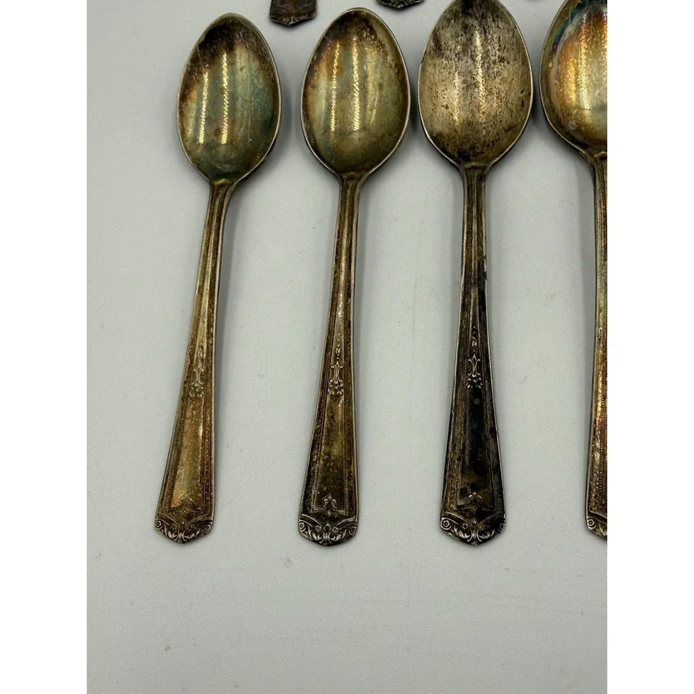 Vintage Wm A Rogers Silverplate 4.5" Spoons Lot of 9 Ornate Flatware - Picture 2 of 9